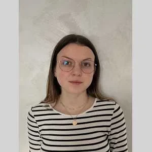 Emma, babysitter à Morannes sur Sarthe Daumeray