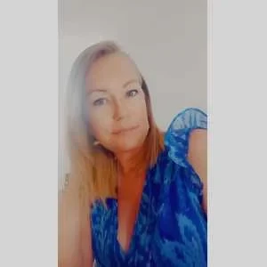 Virginie , babysitter à Saint Tropez