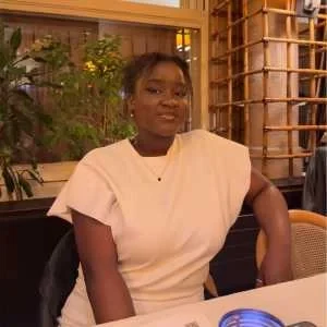 Evelyne, babysitter à Noisy le Grand