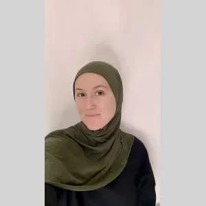 Noemie, babysitter à Parempuyre