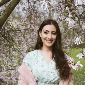 Jessica, babysitter à Pont sur Yonne