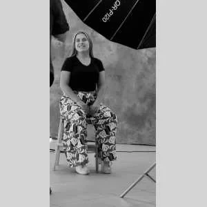 Louane, babysitter à Marmande