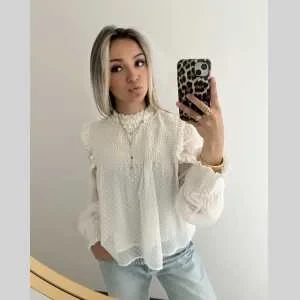 Clara, babysitter à Crosmieres