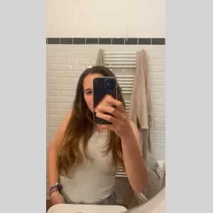 Louise, babysitter à Marseille