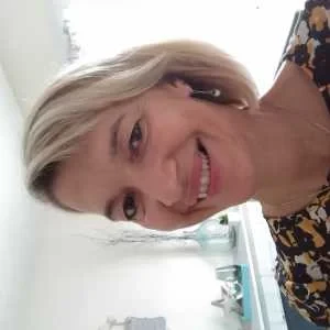 Michelle, babysitter à Montendre