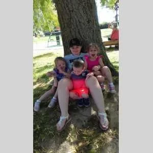 Kahina, babysitter à Anzin