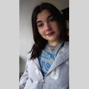 Amélie, babysitter à Etain