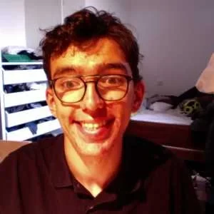 Arthur, babysitter à Joue les Tours