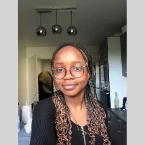 Paola, babysitter à Neuilly Plaisance