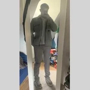 Tom, babysitter à Envermeu