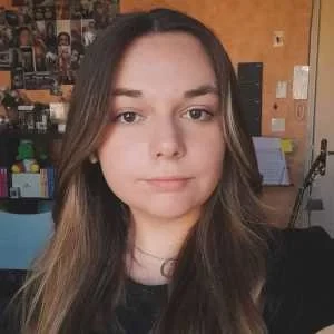 Anais, babysitter à Liverdun