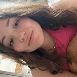 Camille , babysitter à Senas