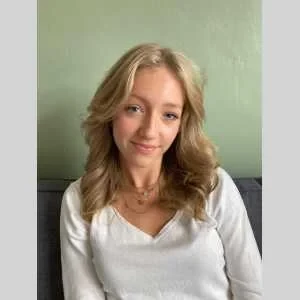 Jeanne, babysitter à Fismes