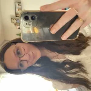 Enora, babysitter à La Flotte