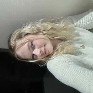 Océane, babysitter à Tollevast