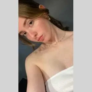 Marine, babysitter à Puy du Lac