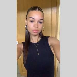 Clara, babysitter à Chatillon le Duc