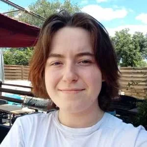 Hannah, babysitter à Boisseron