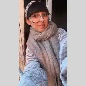 Eline, babysitter à Soubran