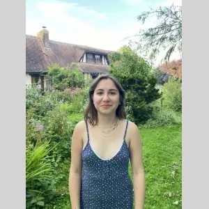 Clarisse, babysitter à Mont Saint Aignan