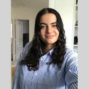 Neyla, babysitter à Grabels