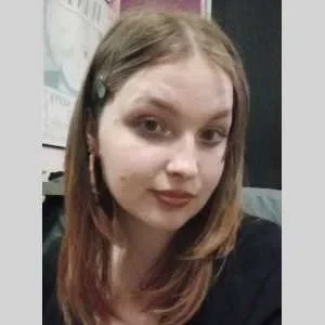 Léonie, babysitter à Massy