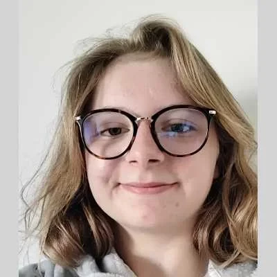 Harmony, babysitter à Rennes