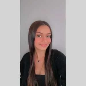 Lylia , babysitter à Tarascon