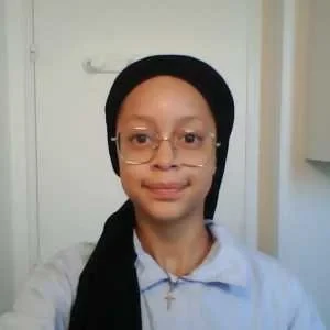 Kayliss, babysitter à Chennevieres sur Marne