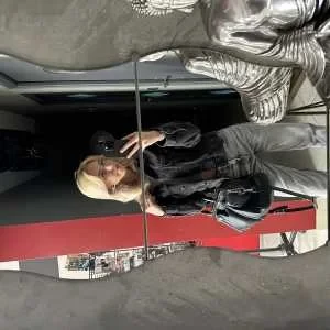 Lola , babysitter à Dammarie