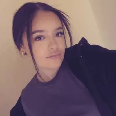 Roza, babysitter à Noyelles sur Selle