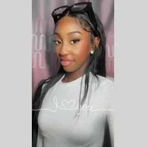 Djihnny, babysitter à Saint Denis