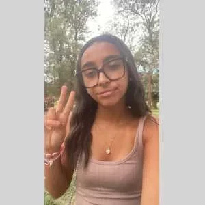 Naelle, babysitter à Biot