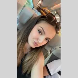 Léane, babysitter à Nazelles Negron