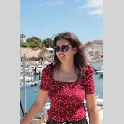 Alice, babysitter à Francheville