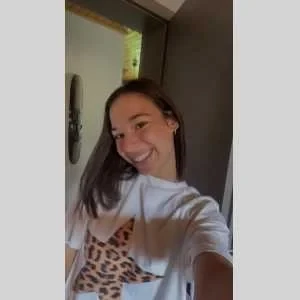 Romane, babysitter à Saint Juan