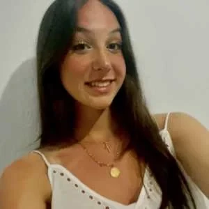 Emma, babysitter à Six Fours les Plages