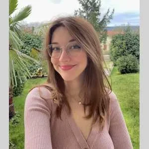 Shana, babysitter à Jouy aux Arches