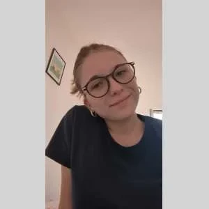 Capucine, babysitter à Courdimanche