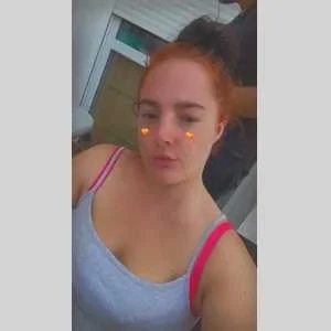 Shelly, babysitter à Fougeres