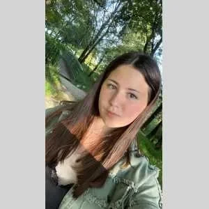 Clara, babysitter à Foulayronnes