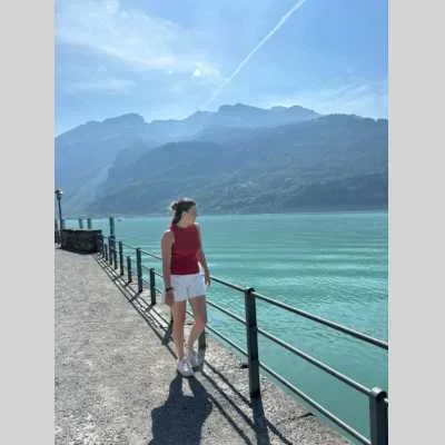 Manon, babysitter à Betton