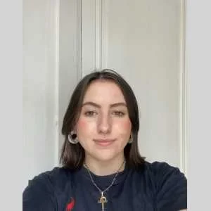 Noémie , babysitter à Saint Etienne