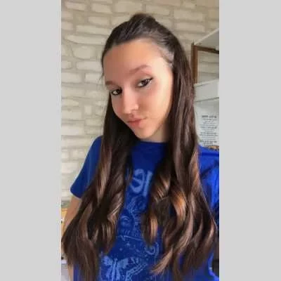 Tinaïs , babysitter à Croissy