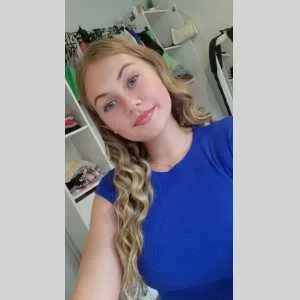 Lyana , babysitter à Pontchateau