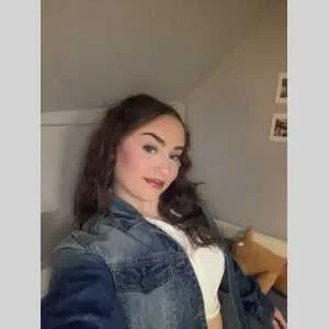 Nina , babysitter à Foussemagne