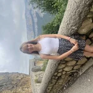 Lucile , babysitter à Nohanent