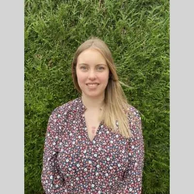 Noemie, babysitter à Rexpoede