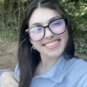 Elysa, babysitter à Desertines