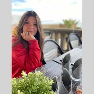 Charlaine, babysitter à Plaisir